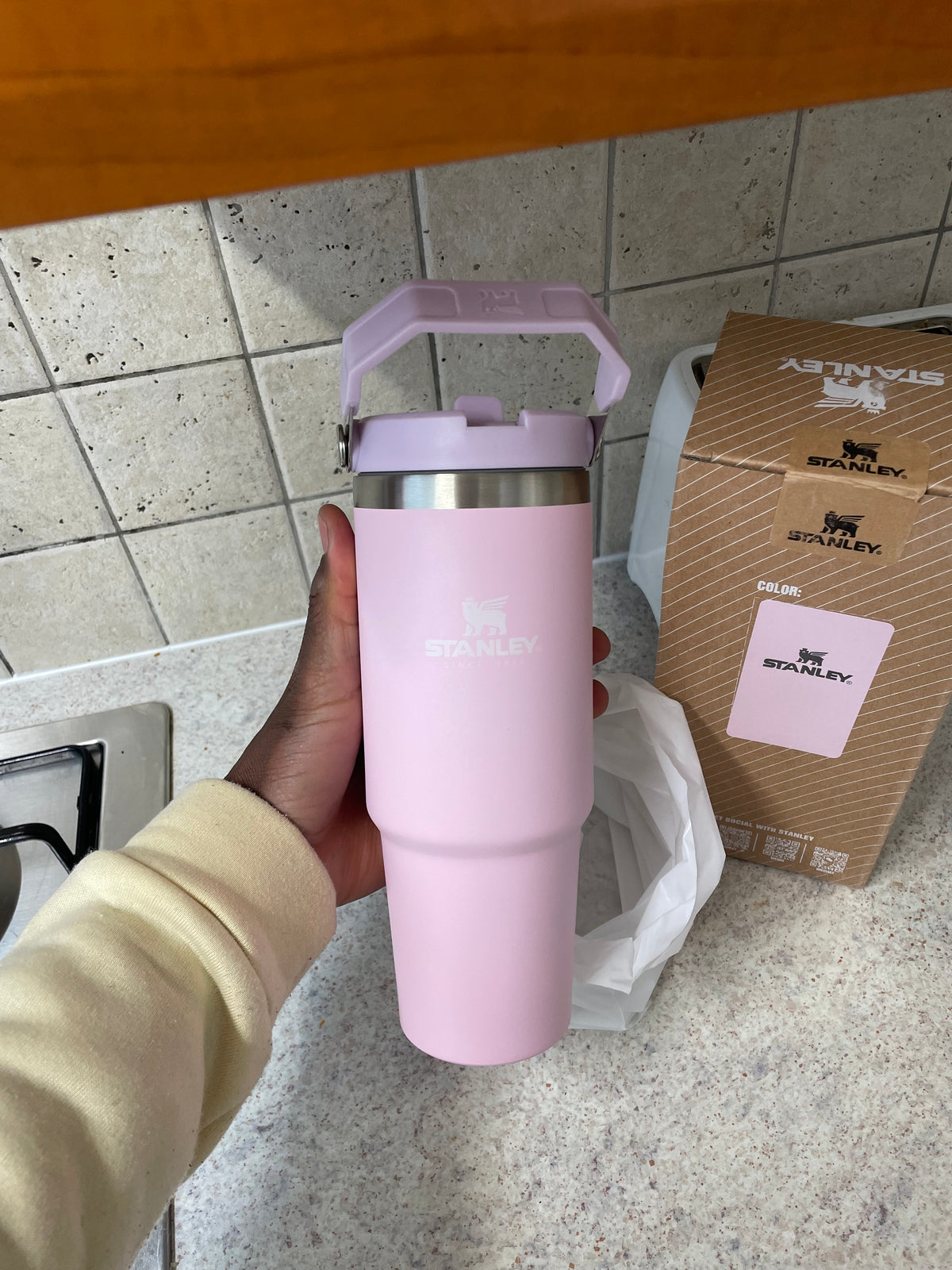 30 oz Stanley  Cup with Straw and Stainless Steel Sports Water Bottle Hot and Cold Drinks