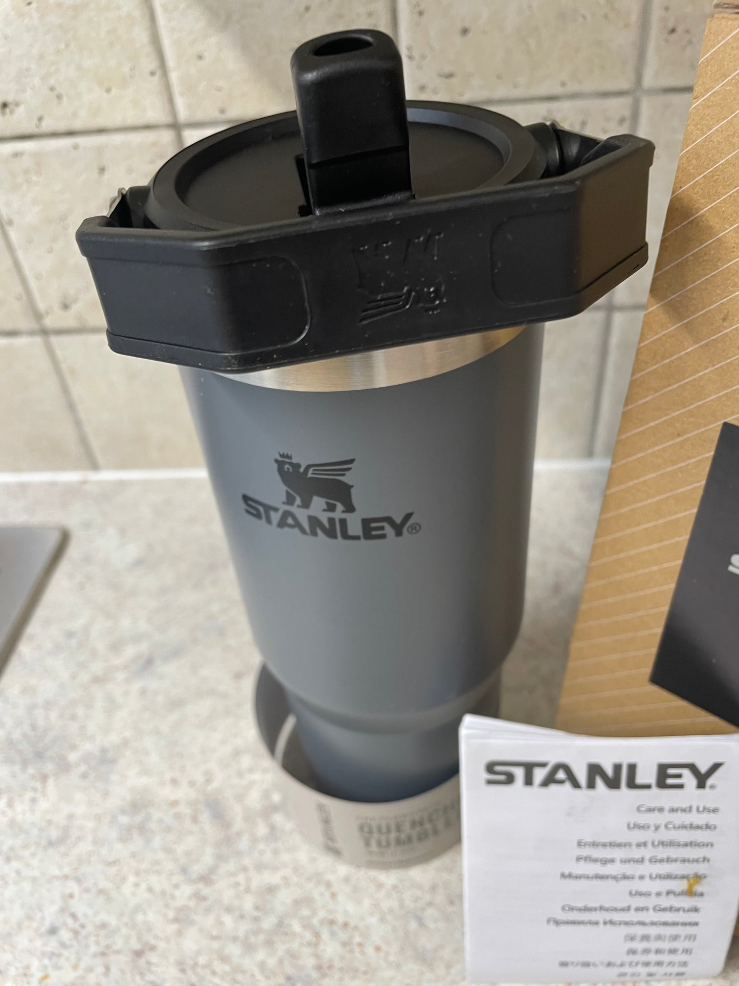 30 oz Stanley  Cup with Straw and Stainless Steel Sports Water Bottle Hot and Cold Drinks