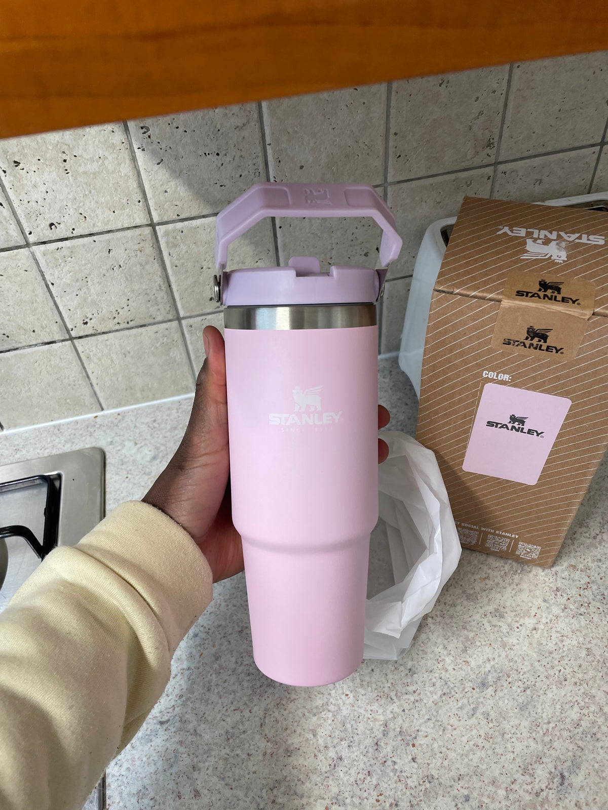 30 oz Stanley  Cup with Straw and Stainless Steel Sports Water Bottle Hot and Cold Drinks