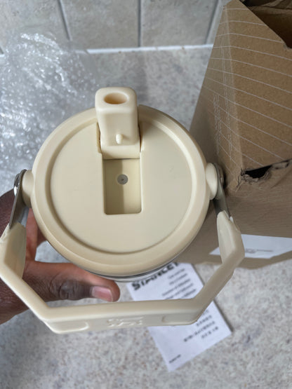 30 oz Stanley  Cup with Straw and Stainless Steel Sports Water Bottle Hot and Cold Drinks